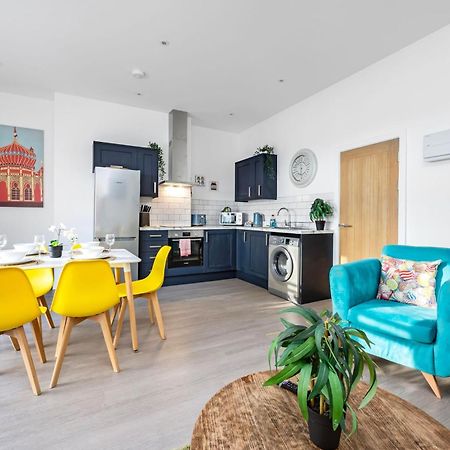 Queens Mile 1 With Free Parking By My Getaways 브라이턴 외부 사진