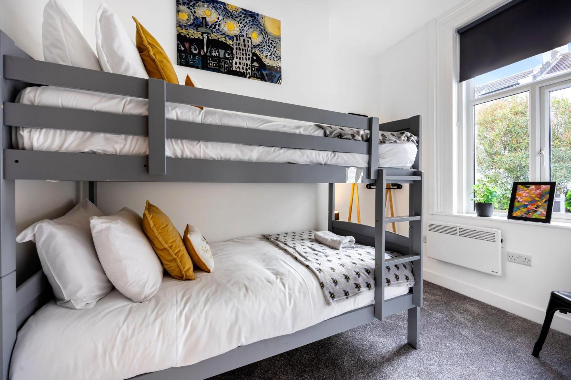 Queens Mile 1 With Free Parking By My Getaways 브라이턴 외부 사진